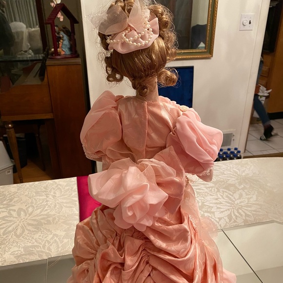 Vintage Franklin Heirloom Dolls(Set of 4) - Picture 9 of 16